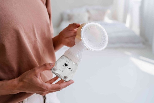 Momini, silikonowy lejek 24 mm do laktatora BlissPump, 1 szt.