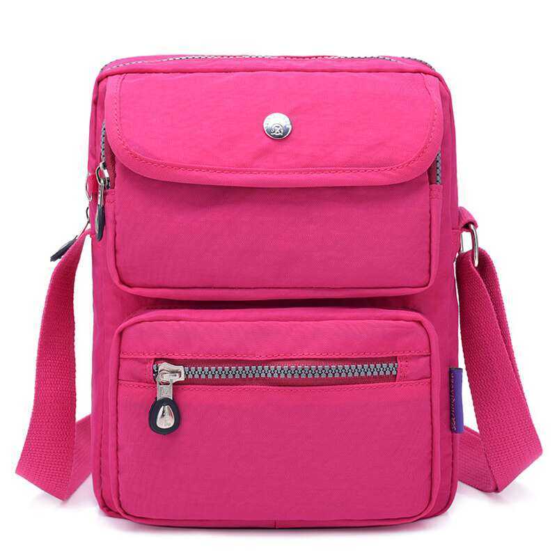 Sacs bandoulière femme en nylon résistant, imperméables et de haute qualité, collection 2019. Pochette légère idéale pour les voyages au quotidien.