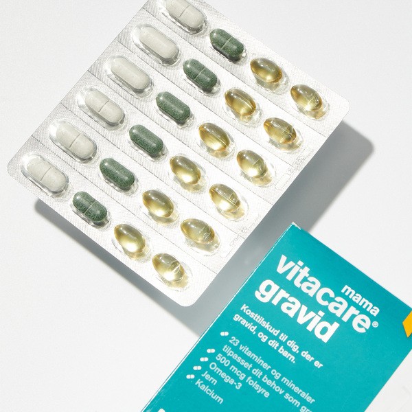 Vitacare Pregnant Multivitamin + Omega 3, tabletki + kapsułki, 30 dawek