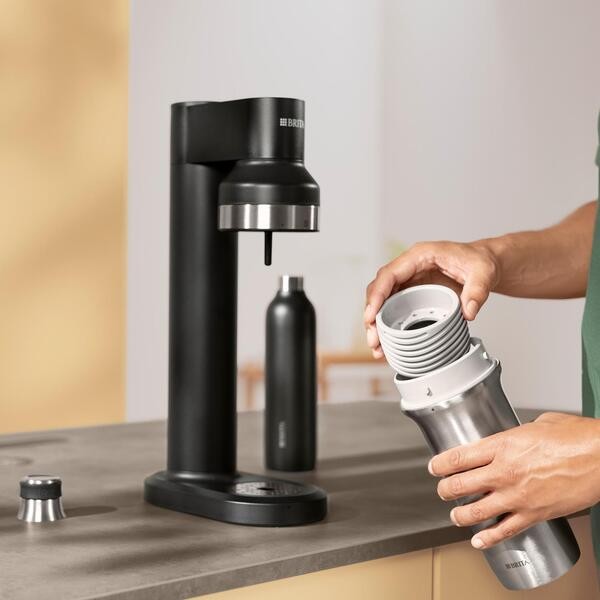 Brita, sodaTrio, butelka ze stali nierdzewnej 0,9l, czarna, 1 szt.