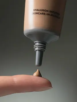 Madara, Skinonym, Półmatowy podkład peptydowy, #20 Ivory, 30 ml