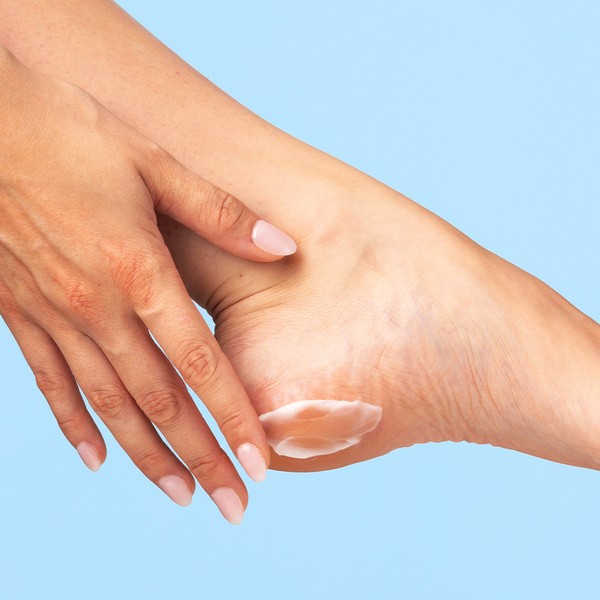 SVR Xerial Fissures & Crevasses, regenerujący krem do skóry popękanej i spierzchniętej, 50 ml