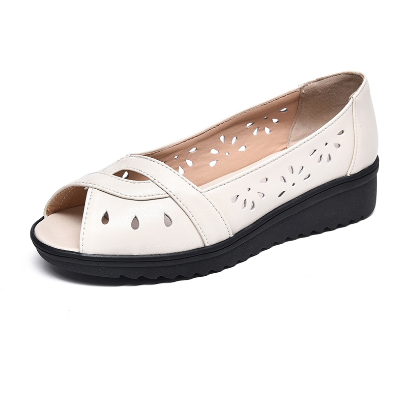 Women Sandals Flat 2021 Summer New Genuine Leather Women's Shoes Large Size 35 43 Hollow Open Toe Mother Casual Sandals