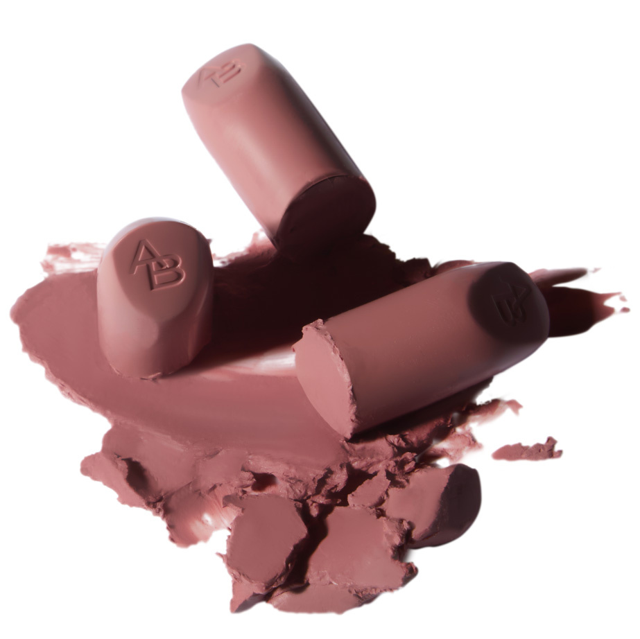 All I Am The Lipstick