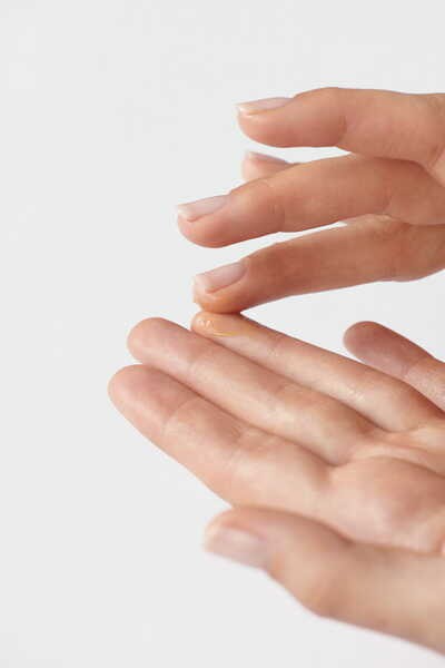 Dr. Hauschka, balsam pod oczy, 10 ml