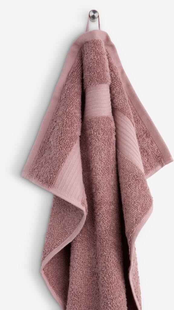 KARLSTAD guld KARLSTAD håndklæde 50x100cm mørkegrå