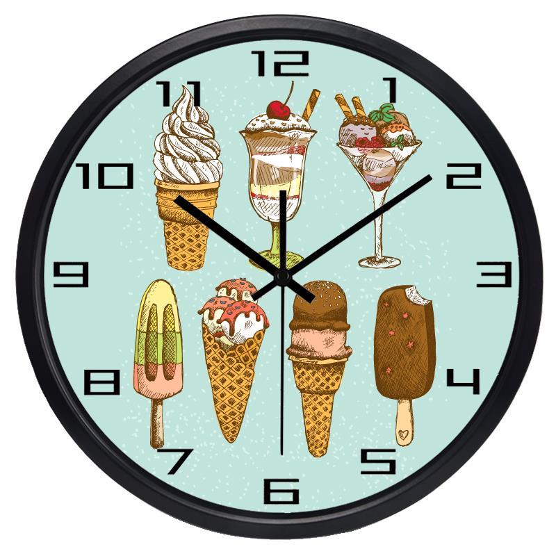 Retro cartoon ijssalon wandklok met stofbestendig, helder glas en metalen frame.